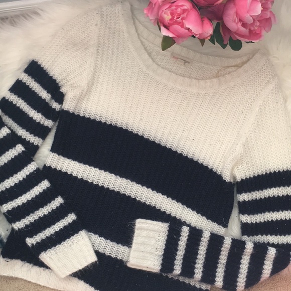 Zenana Outfitters Sweaters - Cozy knit white & navy stripe oversize sweater